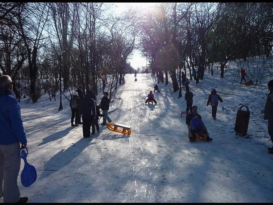 Nikki Flores - Let it slide