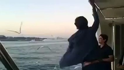 Muhammad Irfan best catch, catch the flying bird In a boat