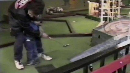 Mini Golfing FAILS of October 2015 (Funny Video)