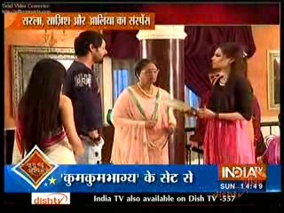 Pragya ki Maa ko Sidiyo se Girte Bacha kar Alia ne kiya Acha banne ka Natak 6th March 2016 Kumkum Bhagya