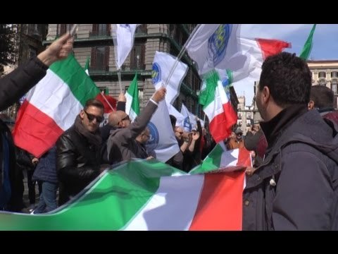 Napoli - Degrado Piazza Garibaldi, protesta di Noi con Salvini (05.03.16)