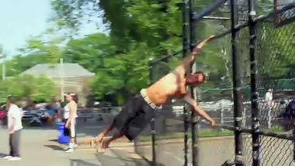 25 Second Human Flag