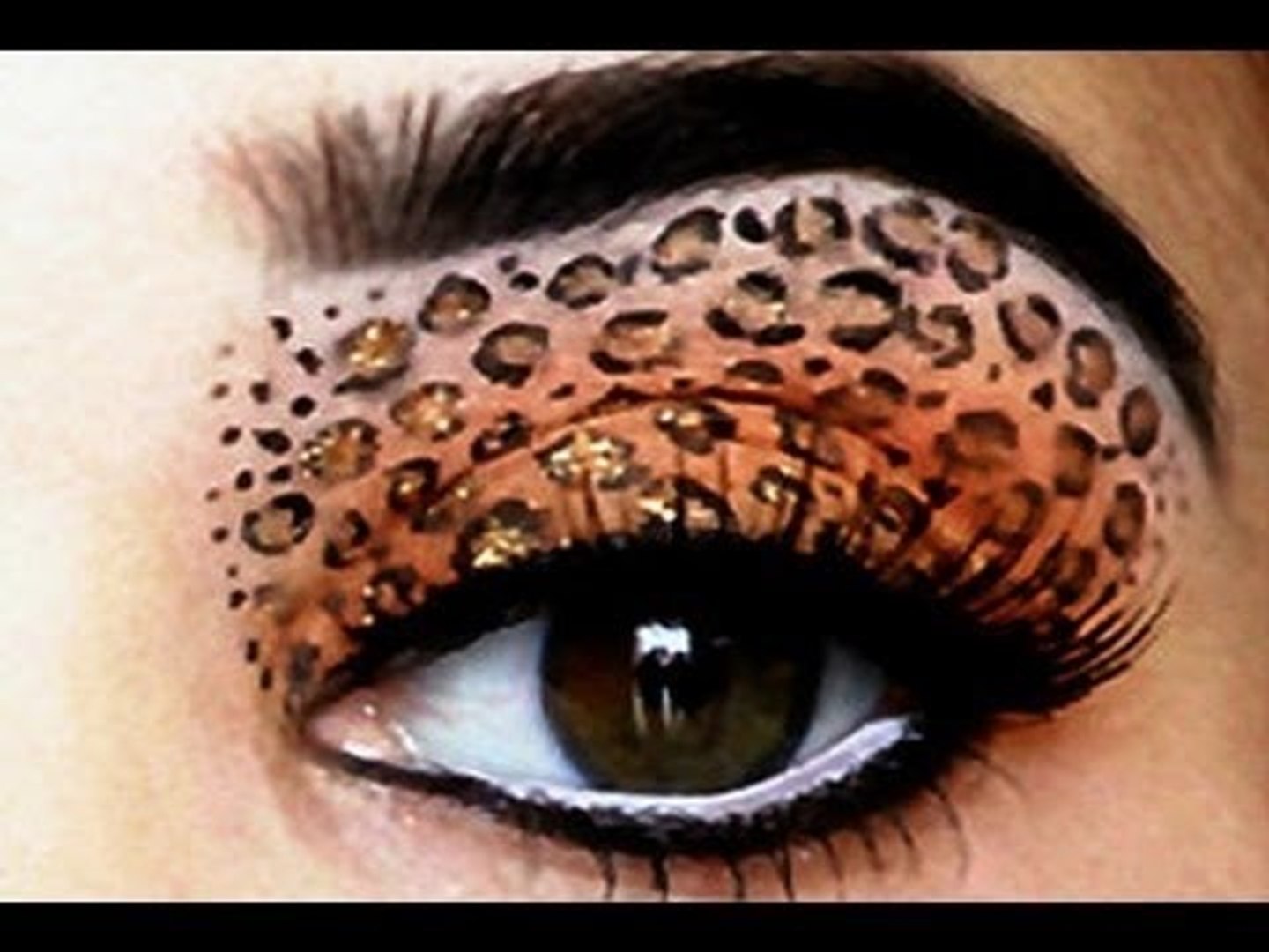⁣Leopard Eyes_ HD Makeup Tutorial I Leopard Eyeshadow & Red Lips - Leopard Print Makeup Tutorial