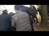 Përplasje tek Parku i Liqenit, lëndohet një polic bashkiak- Ora News