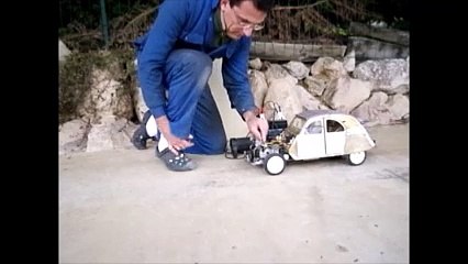 2cv homemade 1/6ème 1er tours d'éssais