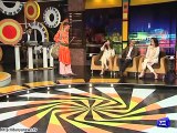 Mahira Khan gone crazy as Jogi Baba comes in Mazaaq Raat