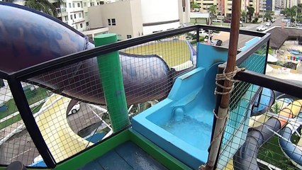 Azul Assustador Water Slide at Clube Privé