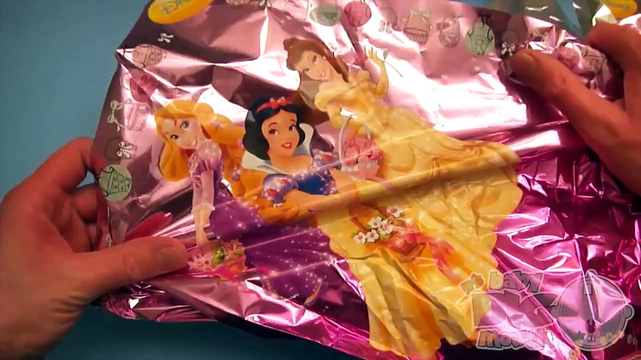 Opening a HUGE GIANT JUMBO SUPER Disney Princess Surprise Egg!