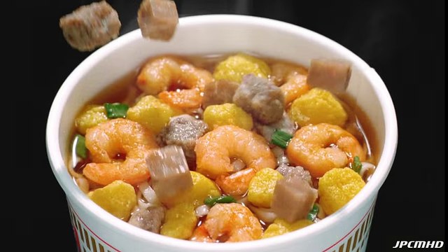 Voici une compilation des publicités japonaises les plus folles de 2015