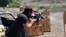 Keanu Reeves à un entraînement de tir