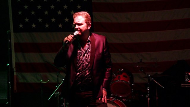 Colin Paul sings 'Mine' Elvis Presley Memorial VFW 2015