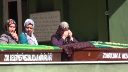 Bir Evde 3 Kişinin Cesedinin Bulunması - Cenaze Namazı