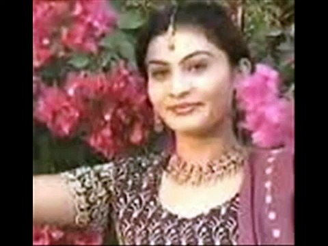 Mumtaz molai & nighat naz hin suhni he mana yo....