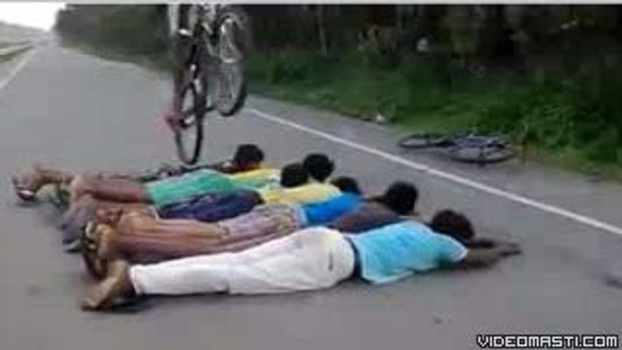 School Boy Fun With His Friends Gone Fail-Top Funny Videos-Top Prank Videos-Top Vines Videos-Viral Video-Funny Fails