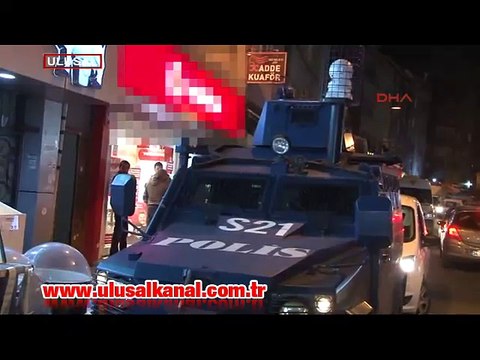 Yüzleri maskeli 3 soyguncu telefon bayisini soydu