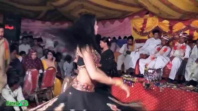 -Beautiful Dancer Girl Live Wedding-Shadi Dance-Mujra 2016 - YouTube