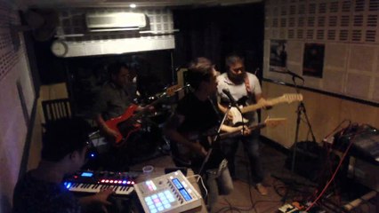 Yesterdrive live at BandViews (4)