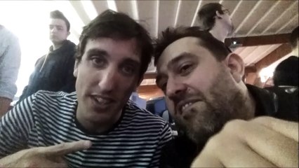 Norman Génius et le Professeur Djack d'Alsace au Senyu font un coucou a Kevin Schmith