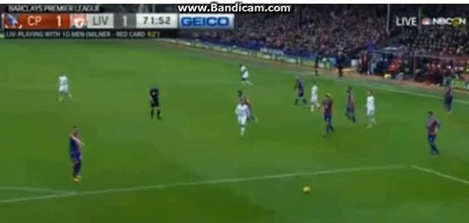 What an amateurs mistake from Alex McCarthy-  Crystal Palace 1 - 1	Liverpool - HD