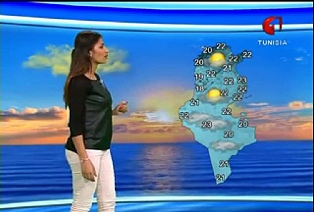 سروال مبقع بالزيت قلنا نرمال غلطة !! اما تلبس سروال تحتو شورت..هاذي موش نرمال