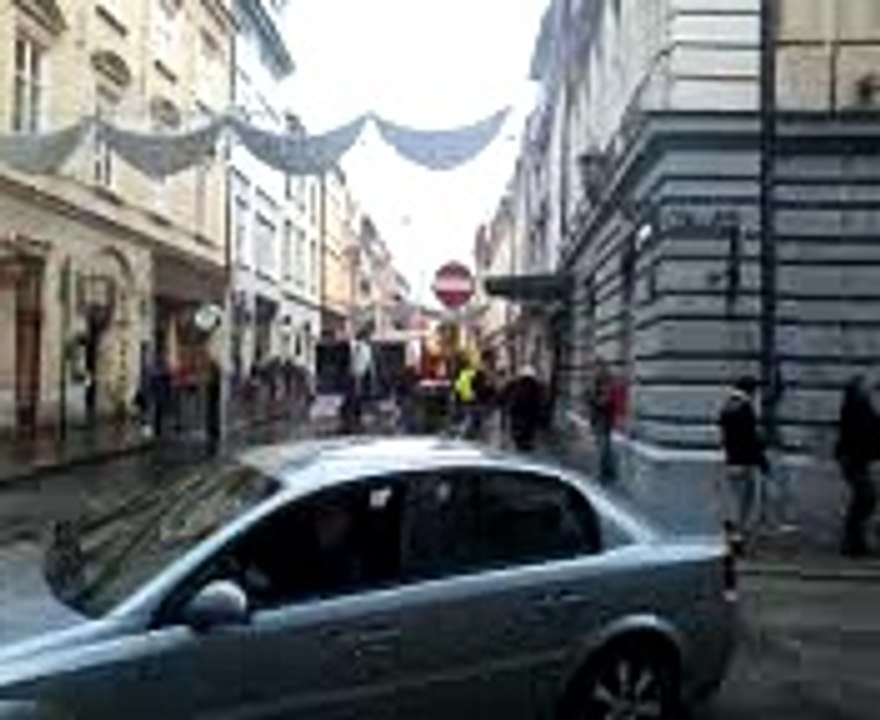 Plan filmowy do filmu o Tadeuszu Kantorze - róg ulicy Sławkowskiej i św. Tomasza