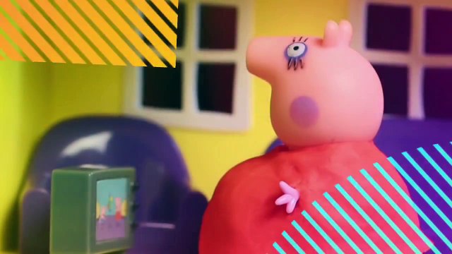 Свинка Пеппа. Мультик с игрушками. Мама Свинка рожает. Доктор Барби принимает роды. Peppa Pig.