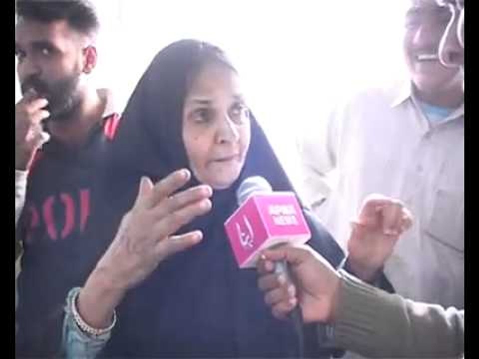 Ha Ha Angry Aunti Rocks On Media -Top Funny Videos-Top Prank Videos-Top Vines Videos-Viral Video-Funny Fails