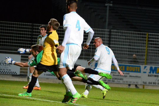 CFA - Le Pontet 2-3 OM : le but de Fabrice Apruzesse (65e)