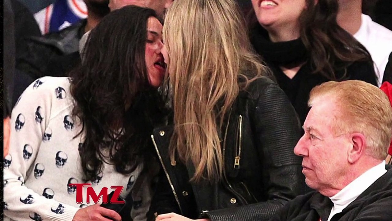 Cara Delevingne in A Hot Lesbian Love Triangle???