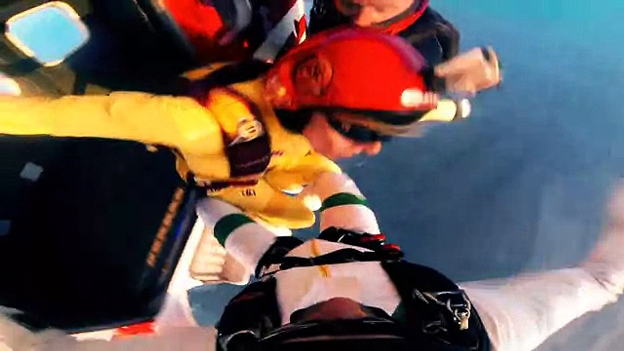 Freefly with smokeflare