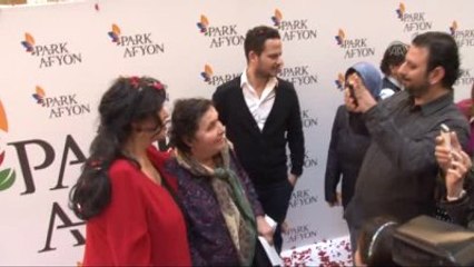 Türkan Şoray Hayranlarıyla Buluştu