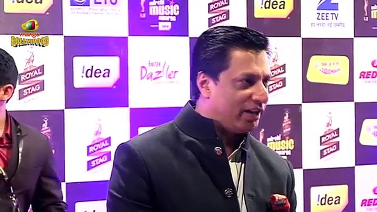 Madhur Bhandarkar at Mirchi Music Awards 2016 | Mango Bollywood (Comic FULL HD 720P)