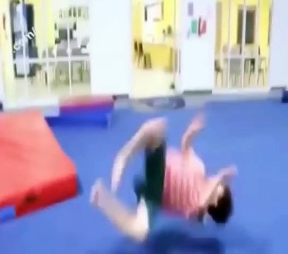 Two Minute Funny People Accident Compilation