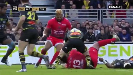 Mathieu Bastareaud knocks out Levani Botia