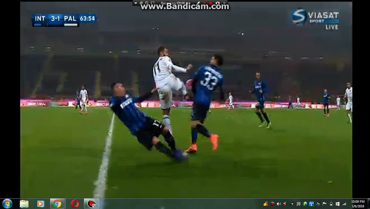 Horror foul on gilardino