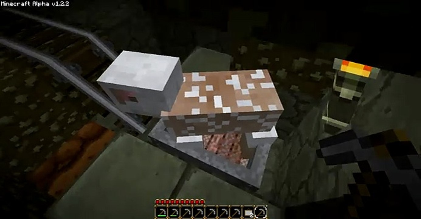 Minecraft Schaf fahrt in Minenwagen