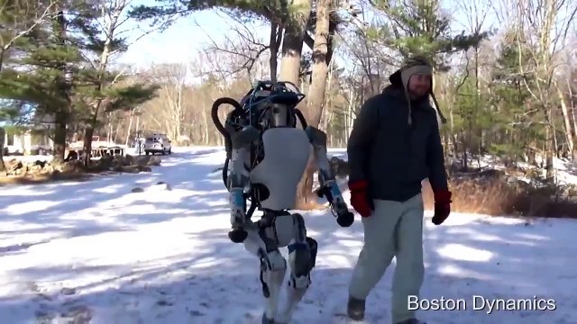 Роботу дали голос