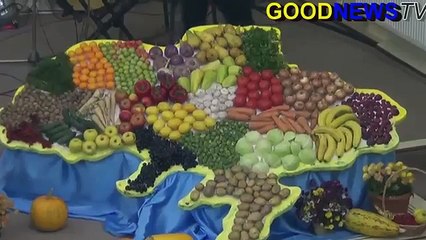 мапа України з фруктів та овочів,