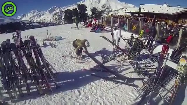 Une chute au ski digne du film Les Bronzés