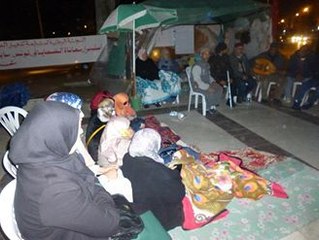 تونس في الداخل أمورها في يد مافيا تحتكر كل شيء