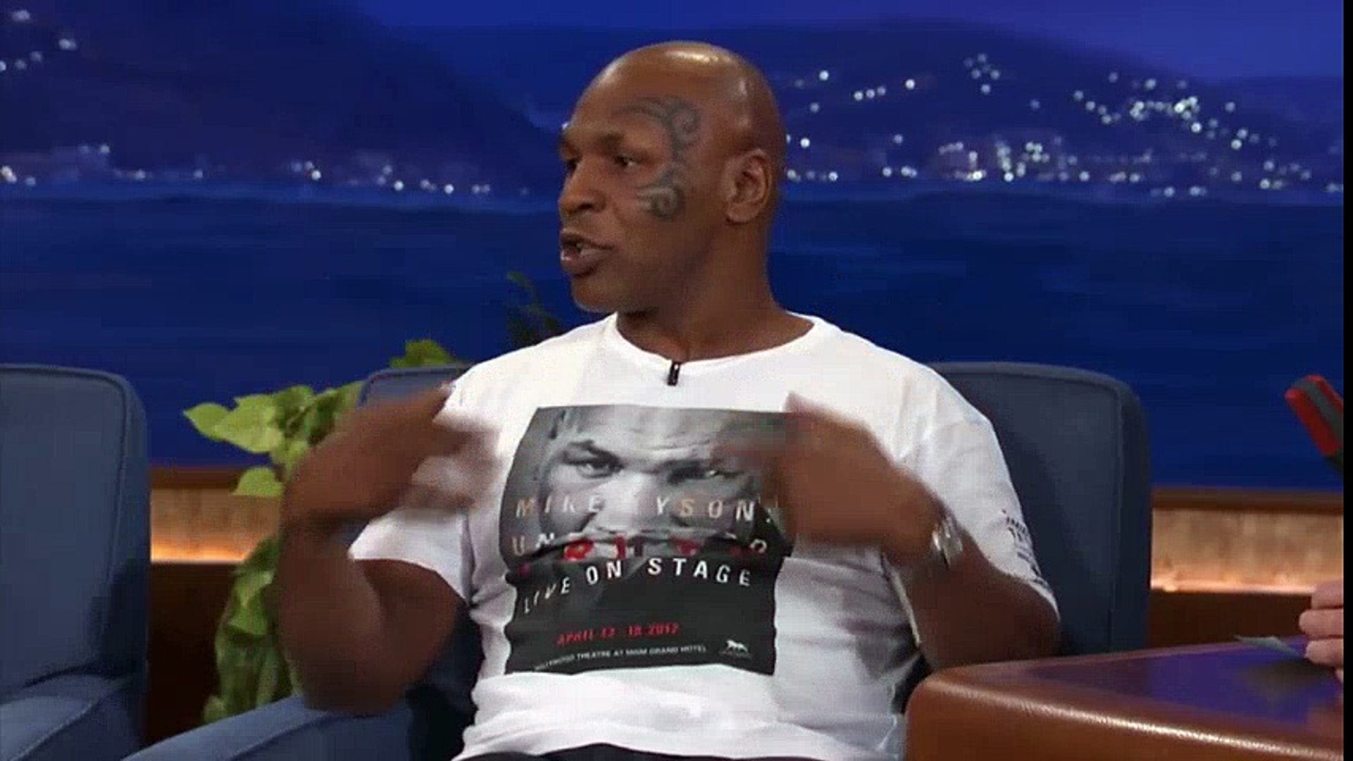 Mike Tyson Does Dumb S When He S High Conan On Tbs Historical Boxing Matches Dailymotion Video