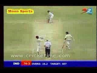 Mohammad Asif - Sachin Tendulkar Bowled.Sachin is down .