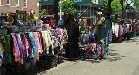 IN JACKSON HEIGHTS Bande Annonce (Documentaire - 2016)
