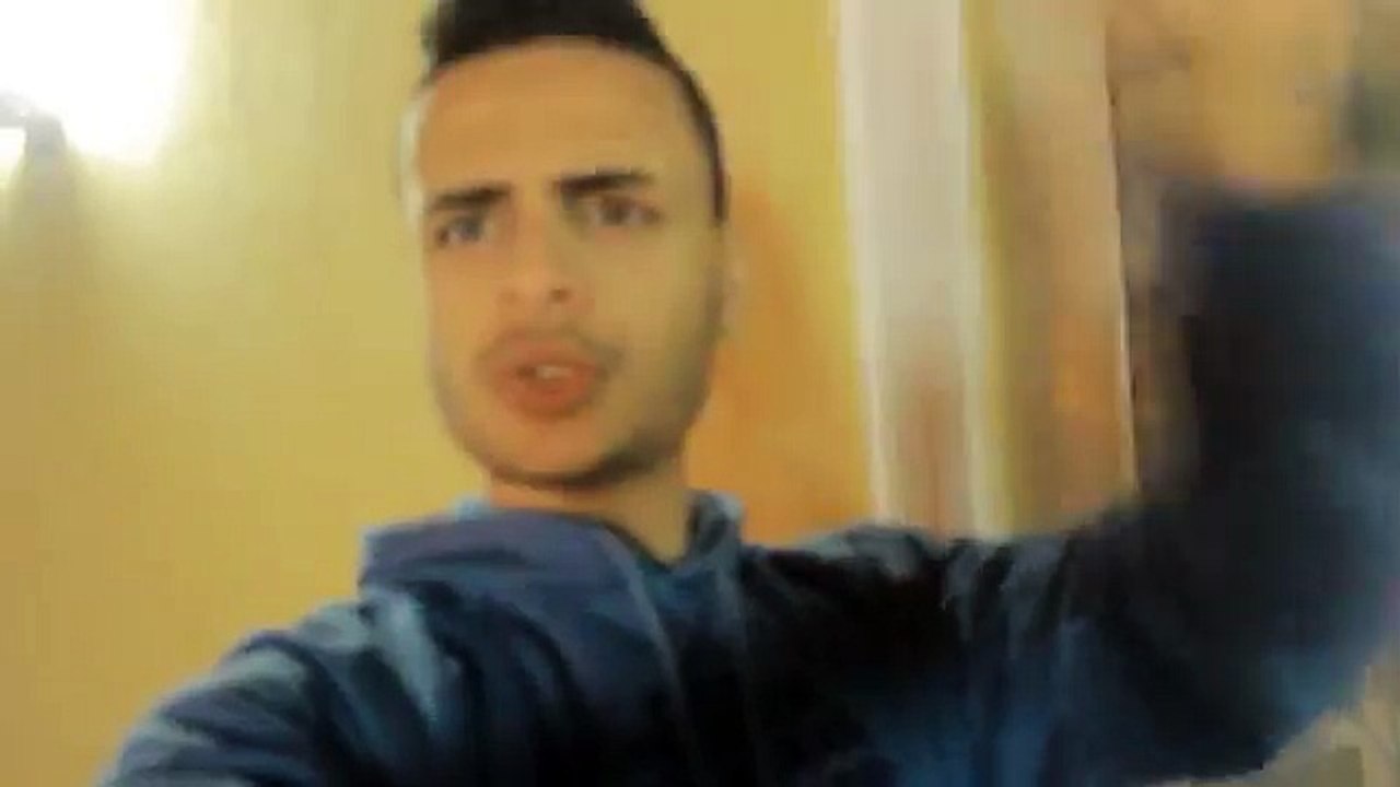 امريكي بيسأل واحد مصري علي عنوان - تريقة