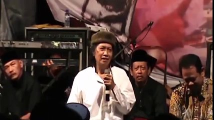 Ceramah Cak Nun Bersama Kyai Kanjeng di Kampung Jagalan Yogyakarta Full Penuh Makna Berkah Part 2 of 2
