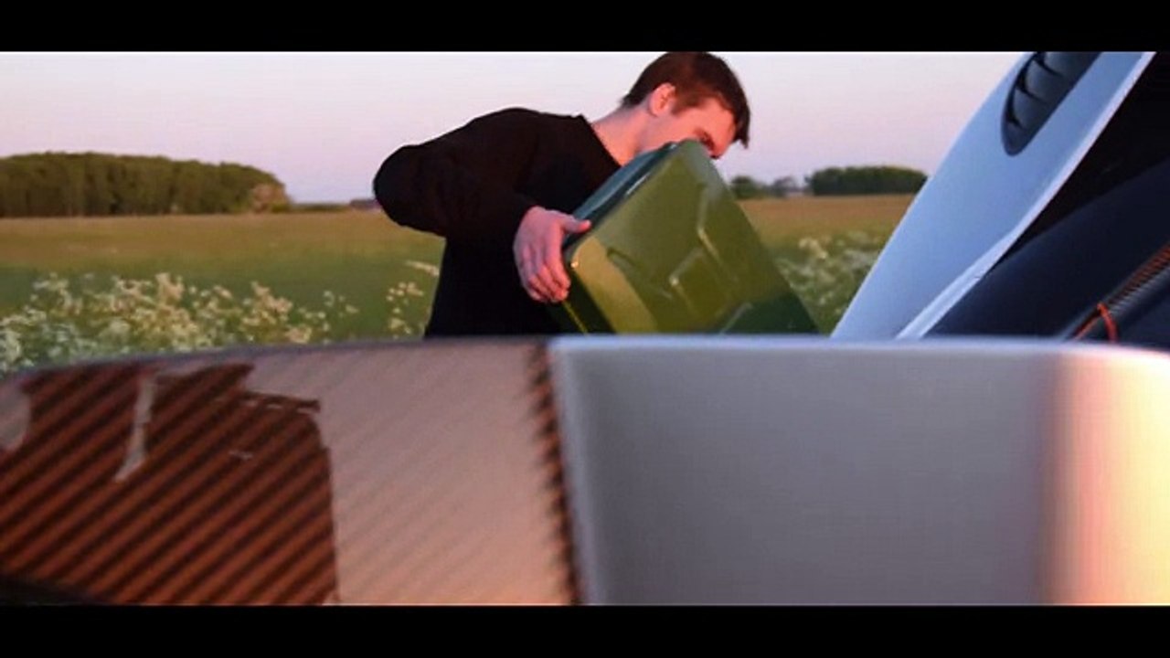 Koenigsegg One-1 vs 0-300-0 kmh