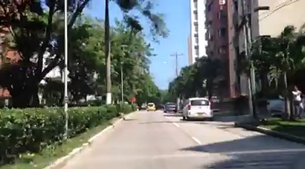 Por una calle de Barranquilla Colombia