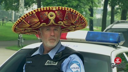 Relax Daily_One Cop, Six Hats Prank