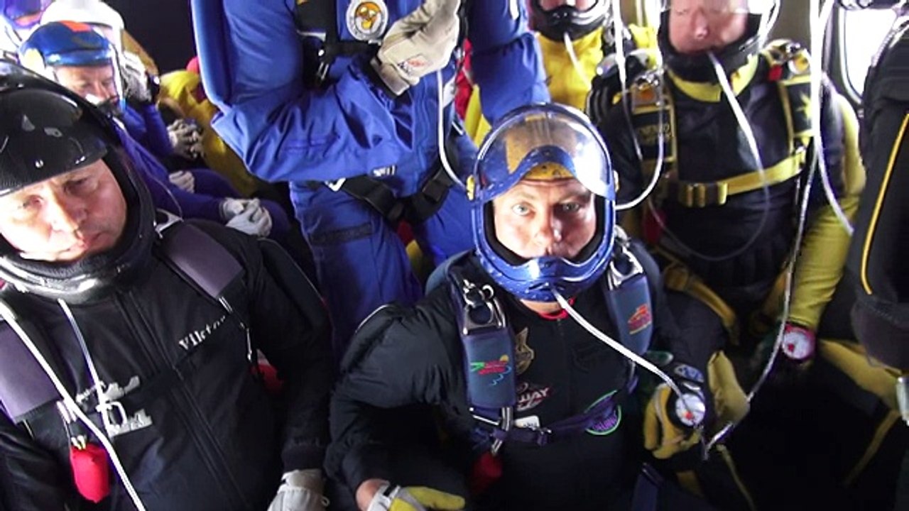 Sky Hopak украинских парашютистов