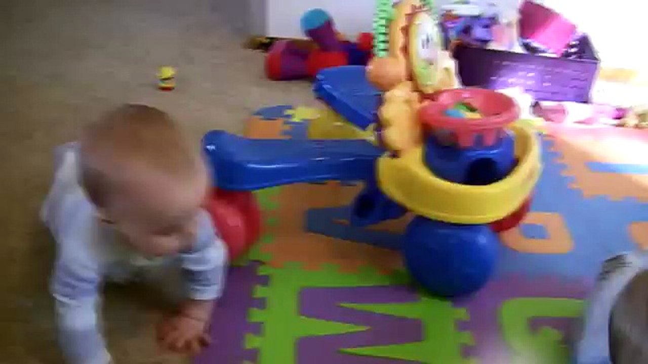 P&B Happy Jumping Twin Babies Make Noises in Cribs